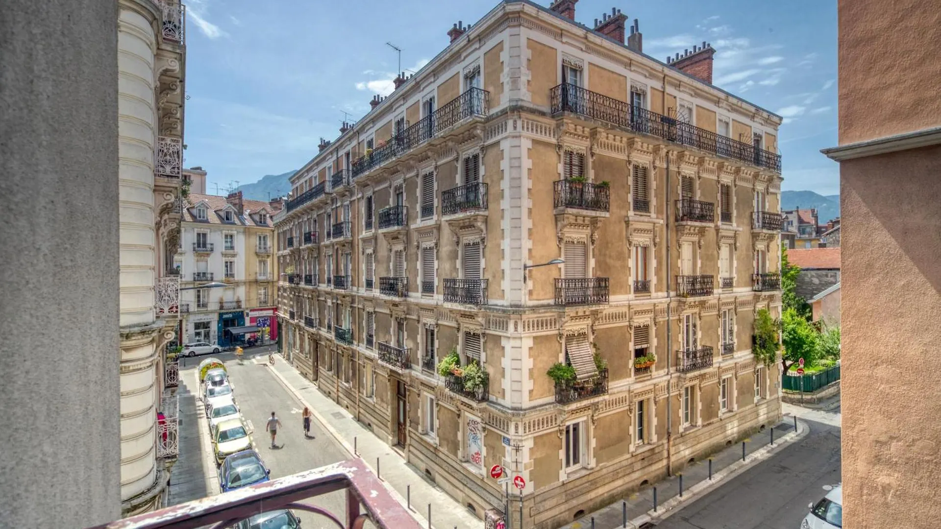 La Suite Championnet Grenoble Apartment